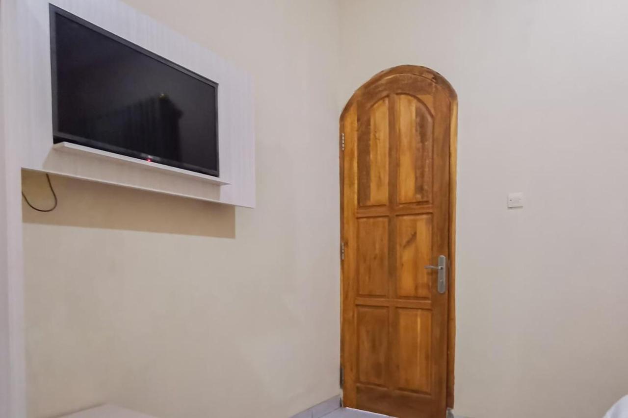 Hotel Reddoorz Near Pantai Pancer Door Pacitan Zewnętrze zdjęcie