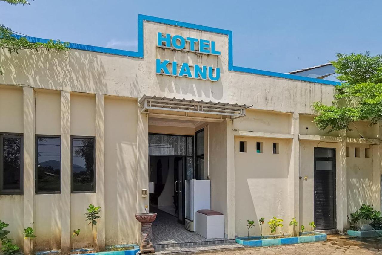 Hotel Reddoorz Near Pantai Pancer Door Pacitan Zewnętrze zdjęcie