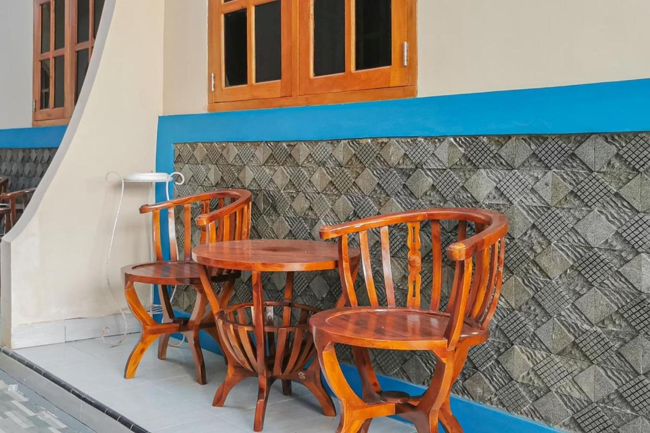 Hotel Reddoorz Near Pantai Pancer Door Pacitan Zewnętrze zdjęcie